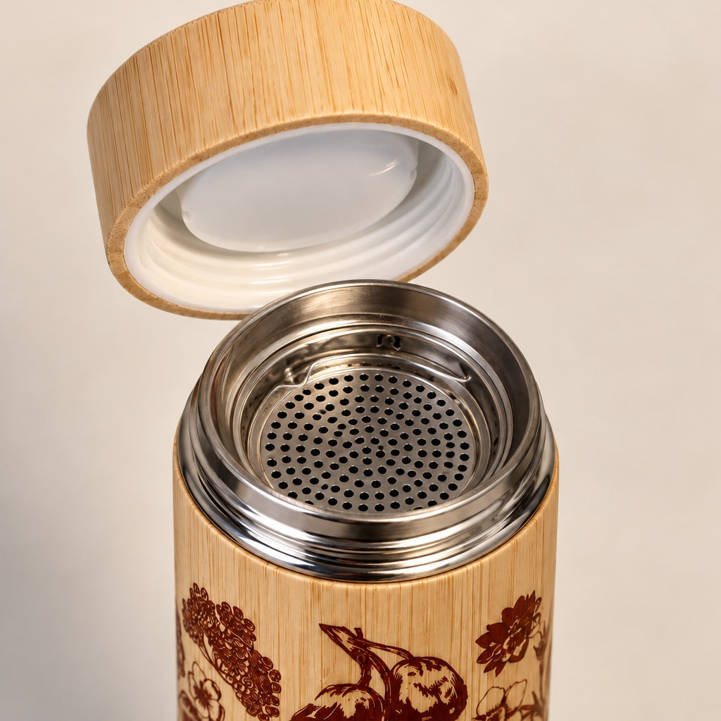 Garrafa térmica de bambu com infusor